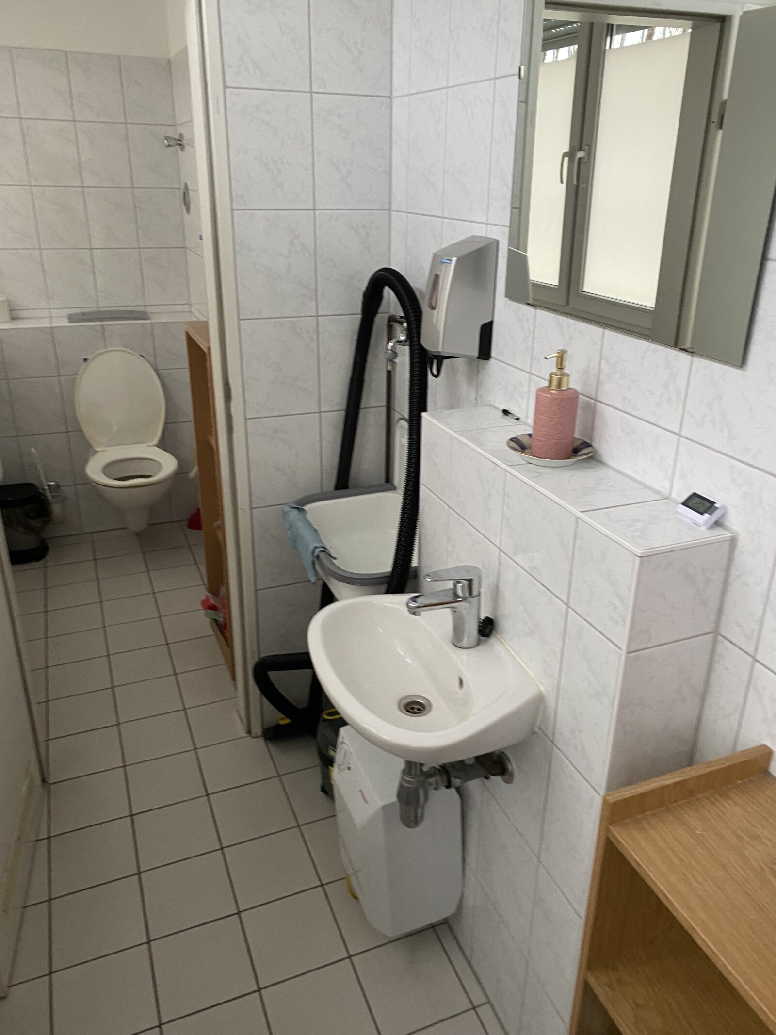 Ladenfläche in den City Arkaden, direkt am S-Bahnhof 