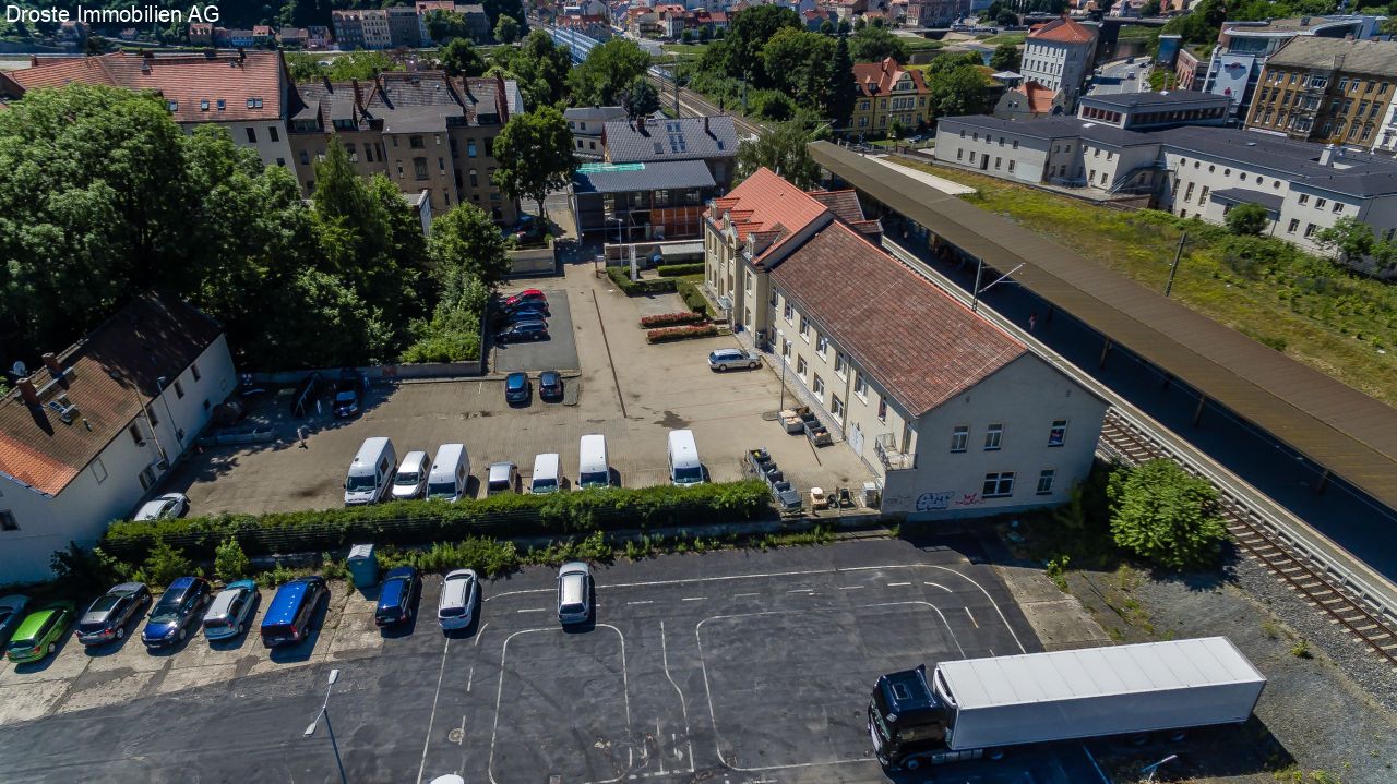Top-Saniertes freies Gewerbeobjekt mit vielen Stellplätzen    