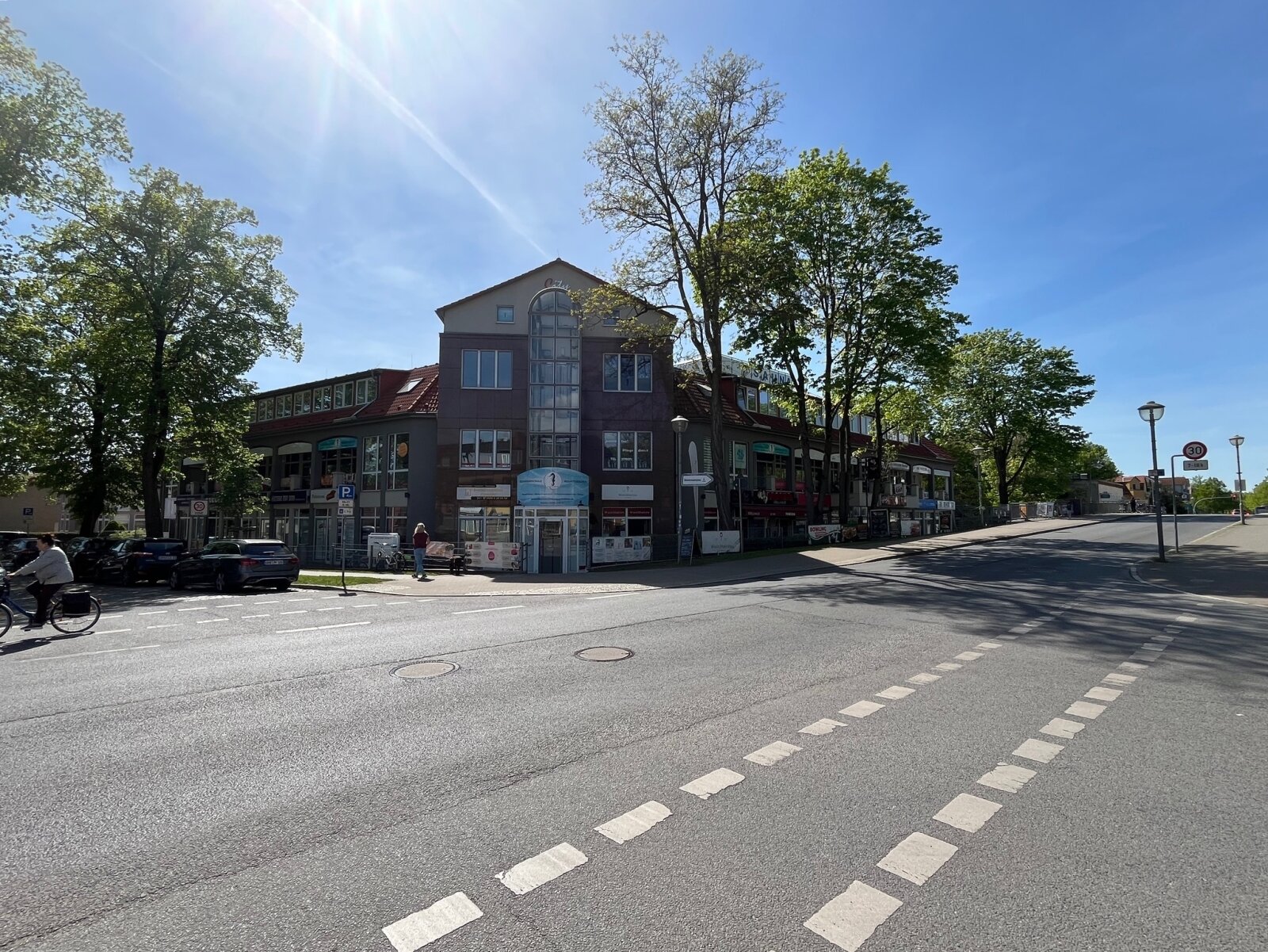 Büro- / Praxisräume in den City Arkaden, direkt am S-Bahnhof 